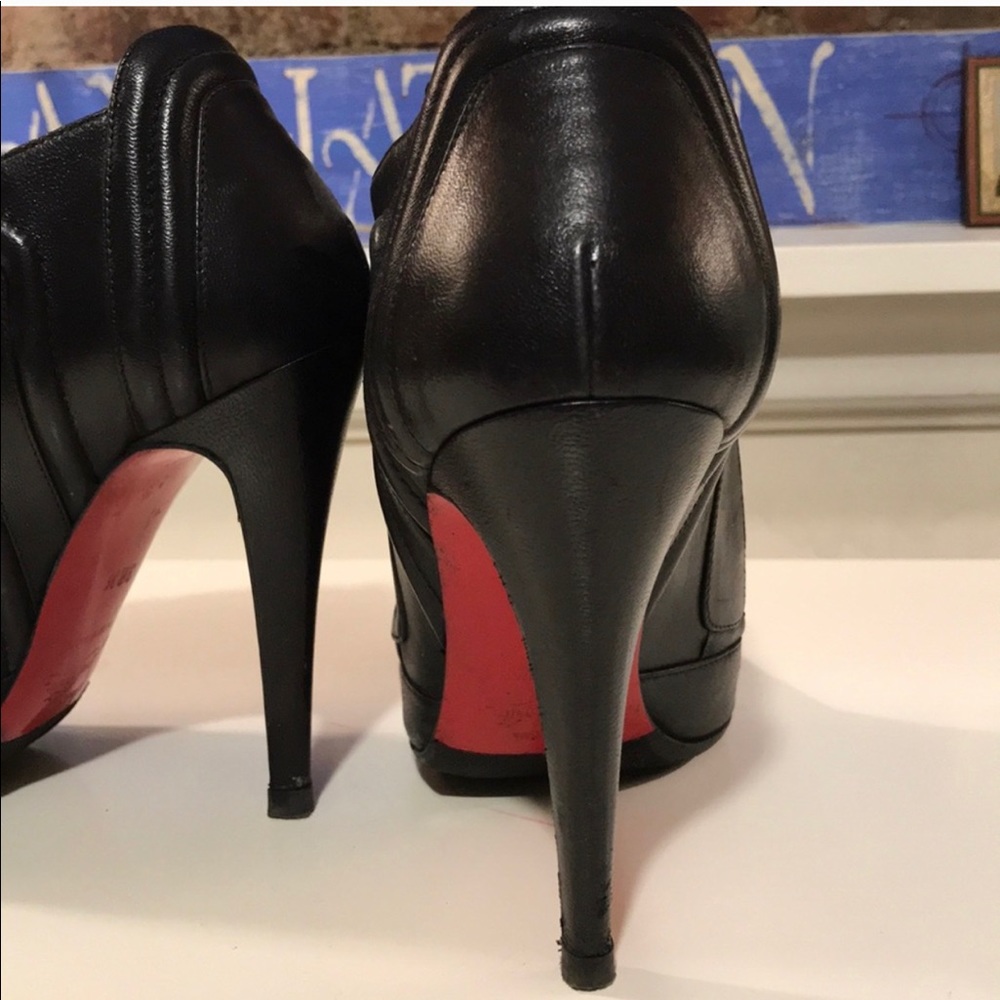 Christine louboitoon sexy bootie
